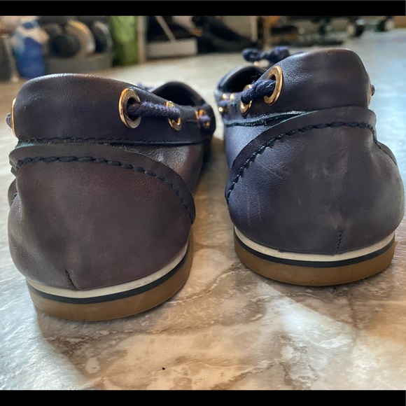 ‘Tis the season to go on the boat with the perfect ALDO sea loafers! Dark Blue! - Picture 2 of 7